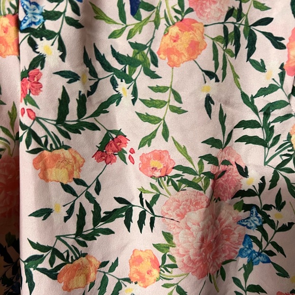 Crosby feminine sheered floral print with keyhole #A19 - Picture 3 of 6